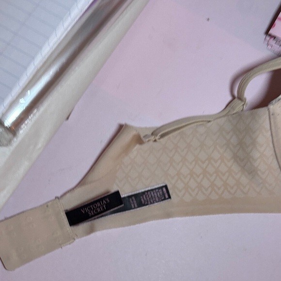 Elegant Cream Bra - Picture 13 of 13